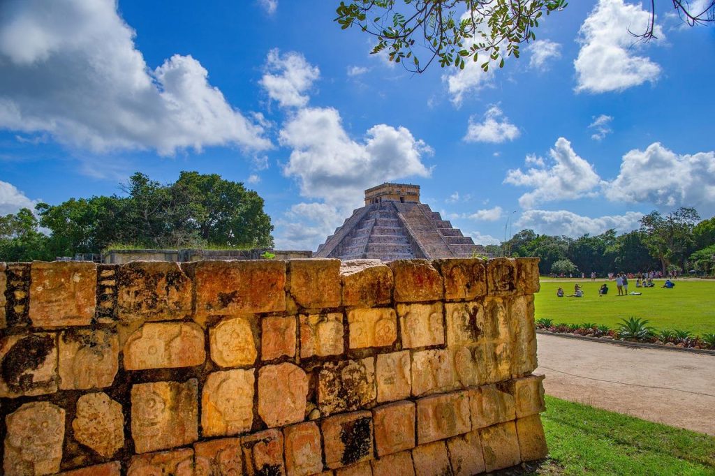 ¿Qué hizo Quetzalcóatl cuando estaba borracho?